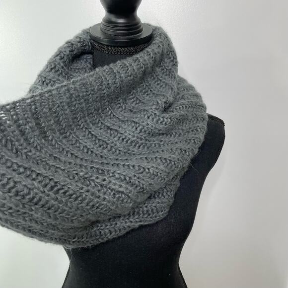 Noelle Scarf Infinity Tight Knit Acrylic Winter Solid Gray One Size Warm‎ Cozy - Picture 2 of 6